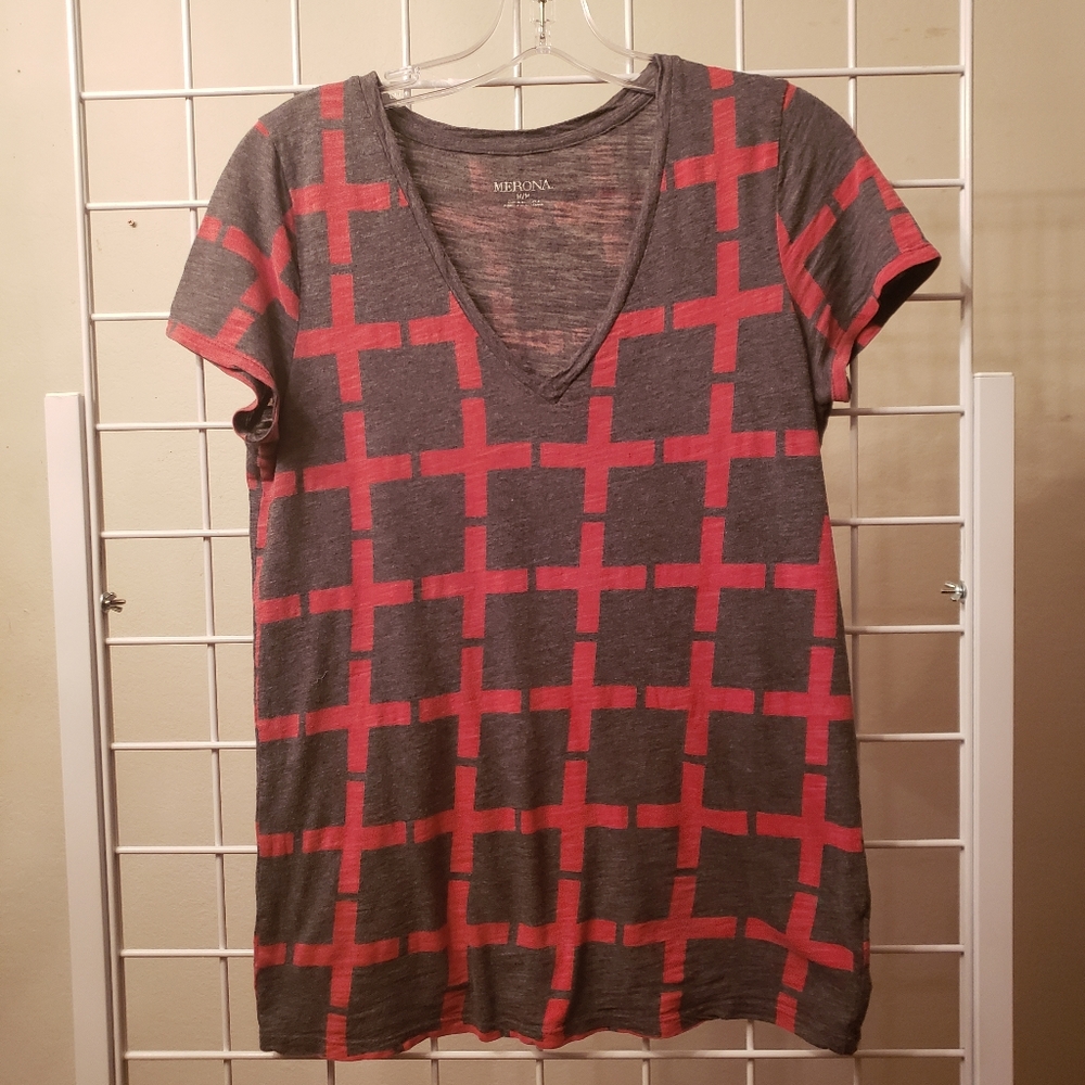 Merona Short Sleeve V-Neck T-Shirt, Gray and... M.